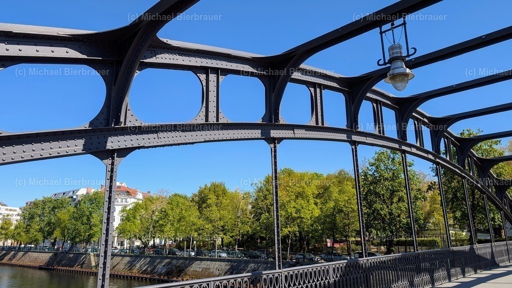 Brücke über die Spree | michis-fotos - Realisiert mit Pictrs.com