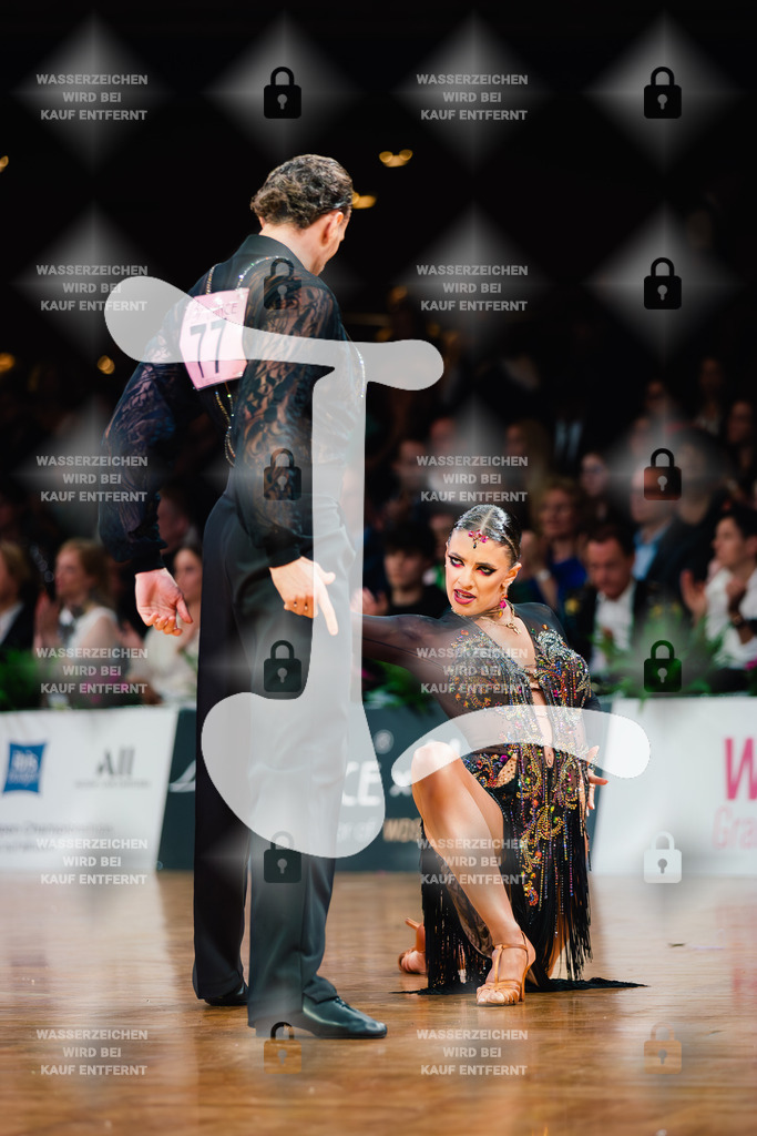GOC 2025 - WDSF GrandSlam Latin 10-11th (77) Daniel Dingis _ Alessia-Allegra Gigli (Germany)-2025-08-23-3981 | Webshop for digital downloads and prints of dance sport, event & show photographer Julian Link - Realisiert mit Pictrs.com