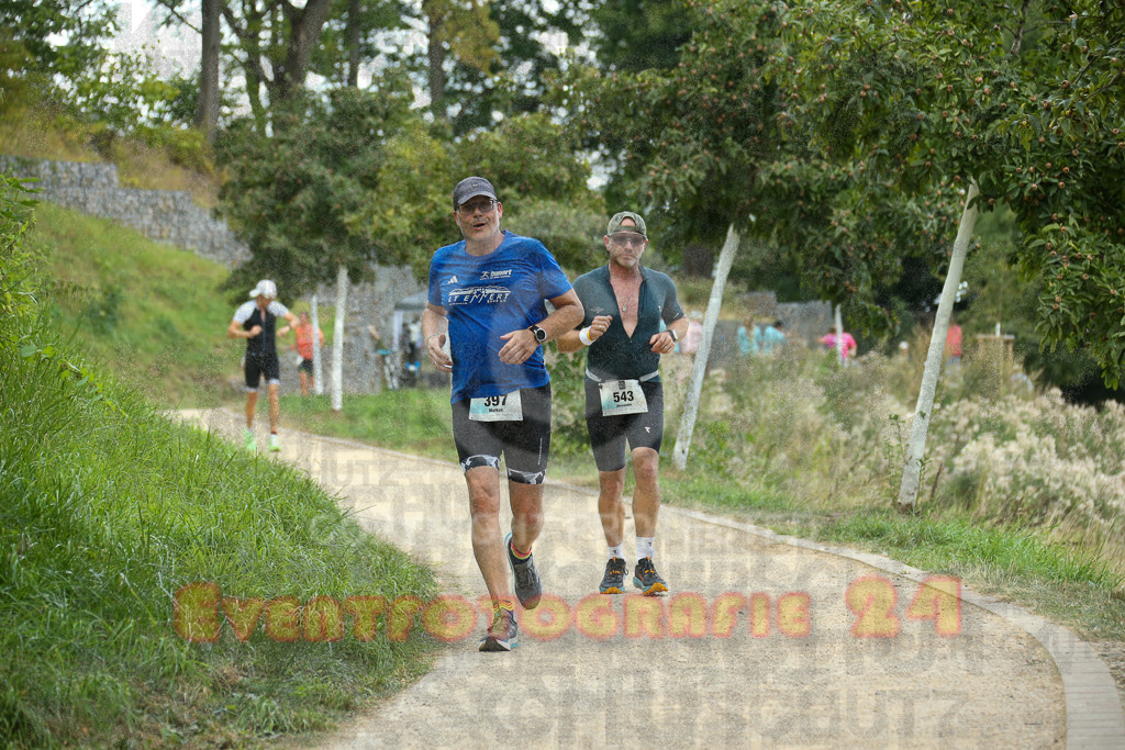250824_1401_EX1_4634 | Sportfotografie im Rhein-Sieg Kreis, Köln, Bonn, NRW, Rheinland Pfalz, Hessen, etc. Unser Tätigkeitsfeld umfasst den Laufsport vom Volkslauf über den Marathon, Duathlon, Triathon bis zum Ultralauf wie Kölnpfad Ultra oder Schindertrail.