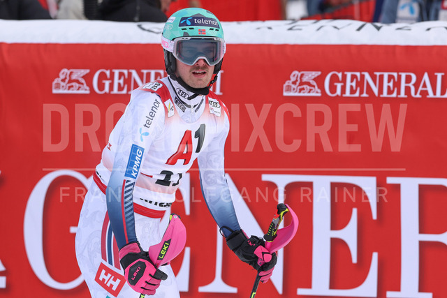 Audi FIS Ski World Cup: Men’s Slalom – Hahnenkamm Race, Kitzbuehel | Kitzbuehel, Austria, 25.Jan.26 - Alpine Skiing - FIS World Cup, Hahnenkamm Race, Slalom, men. The image shows SOLBERG Eirik Hystad (NOR, Fischer).