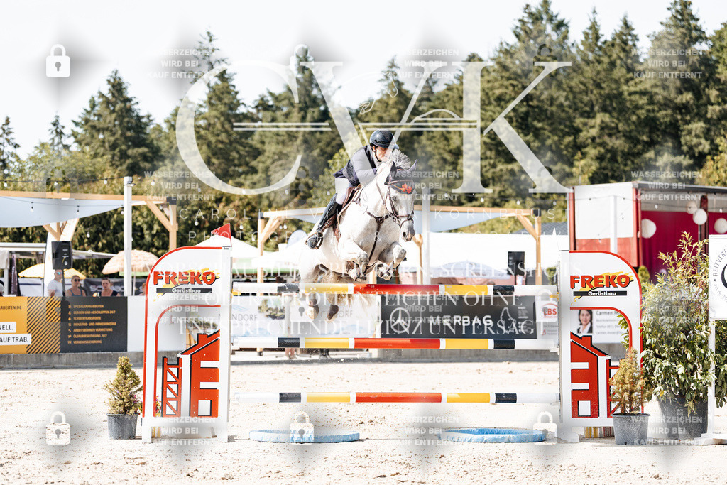 CK905280 | Turnierfotografie Pferdefotografie Trier Rheinland-Pfalz Pferdesport Reitsport Tierfotografie Sportfotografie Pferdevideo Pferdevideografie Equestrianvideography equestrianphotography  - Realisiert mit Pictrs.com