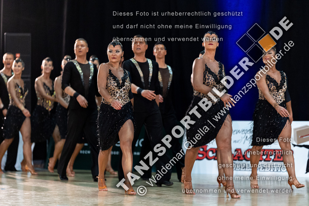 20240120-02807 | Hier finden Sie Tanz Bilder vom Latein und Standard Formationen tanzen. Sportbilder vom Tanzsport. Schöne Fotos und von Weltmeisterschaft, Europameisterschaft, Bundesliga, Regionalliga, Oberliga und Landesliga sowie von GOC Stuttgart, DanceComp, WM Bremen