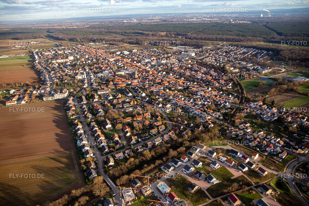 Burgenring | Luftbild: Burgenring in Kandel im Bundesland Rheinland-Pfalz in Deutschland. Foto: IMG_135779.jpg vom 03.01.2023 durch ©2025 Werner Riehm fly-foto.de/copyright - Realisiert mit Pictrs.com
