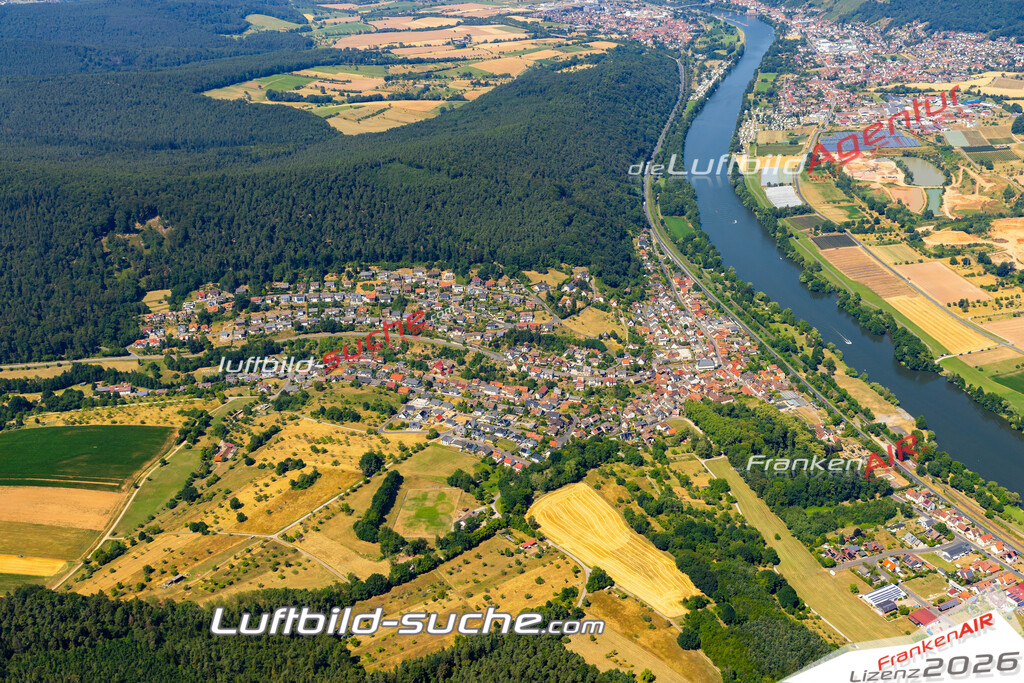 Das Luftbild zeigt :  Laudenbach - Die Luftaufnahme wurde 2023 vom UL-Flugzeug aus erstellt ( keine Drohne ) - Hochauflösende Luftaufnahme - Für grossformatige Ausdrucke geeignet. Die Geschenkidee !Mit Lizenz und Bildrechte bestellbar