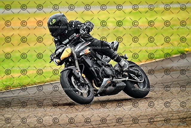 25bt02-0046 | markuskiefer.com - Realisiert mit Pictrs.com