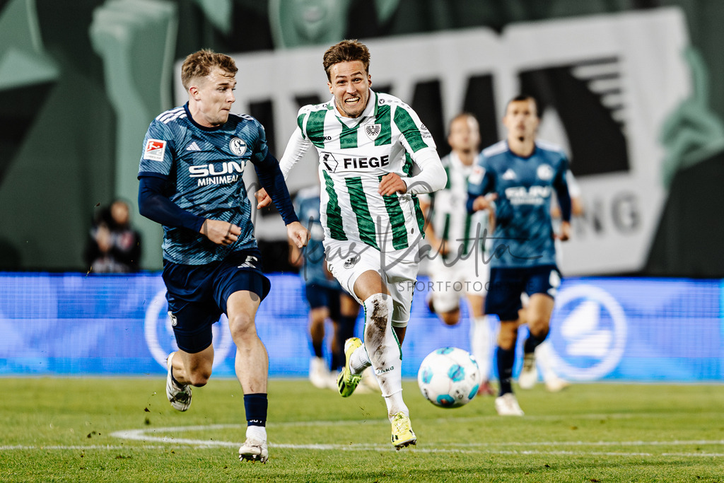 2. Bundesliga, Saison 2024/25, 7. Spieltag: SC Preußen Münster - FC Schalke 04 | Münster, 28.09.2024: 2. Bundesliga, 7. Spieltag, SC Preußen Münster gegen FC Schalke 04 im LVM-Preußenstadion in Münster. Foto: sportfotografie.ms | Markus Paletta - Realisiert mit Pictrs.com