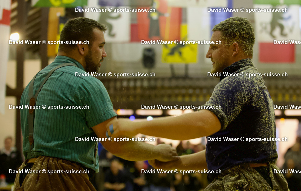 Duplan Steve ___ - Kramer Lario ___ _ la F_te en salle de Lutte suisse _ Aigle le 11.03.23 aux Glariers Photos Waser David (2) | sports-suisse.ch