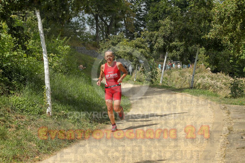 250824_1340_EX1_3192 | Sportfotografie im Rhein-Sieg Kreis, Köln, Bonn, NRW, Rheinland Pfalz, Hessen, etc. Unser Tätigkeitsfeld umfasst den Laufsport vom Volkslauf über den Marathon, Duathlon, Triathon bis zum Ultralauf wie Kölnpfad Ultra oder Schindertrail.