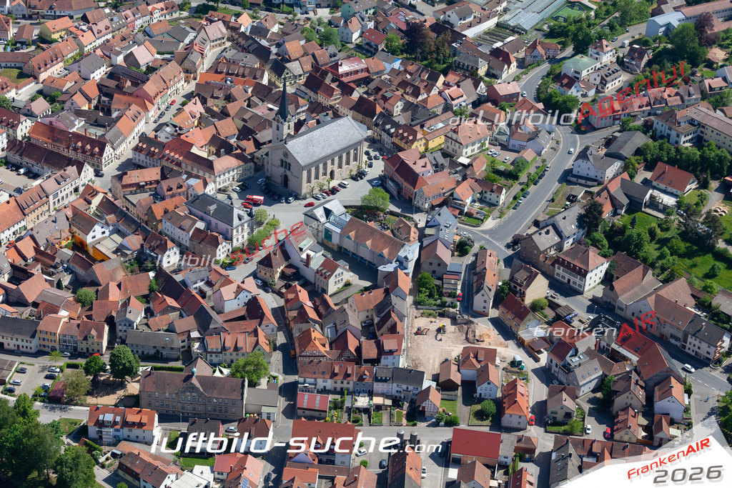 aktuelles Luftbild von  Eltmann - Luftaufnahme wurde 2018 von https://frankenair.de mittels Flugzeug (keine Drohne) erstellt.