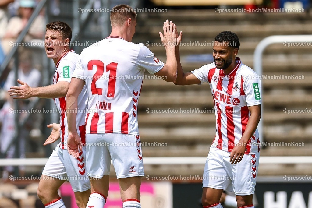 1FC12072501024 | 12.07.2025, Fußball, SV Bergisch Gladbach 09 - 1. FC Köln, Testspiel, BELKAW-Arena, Saison 2025 2026: Torjubel nach dem Tor zum 2:0 durch Torschütze Linton Maina (1.FC Koeln #37) DFB regulations prohibit any use of photographs as image sequences and or quasi-video.