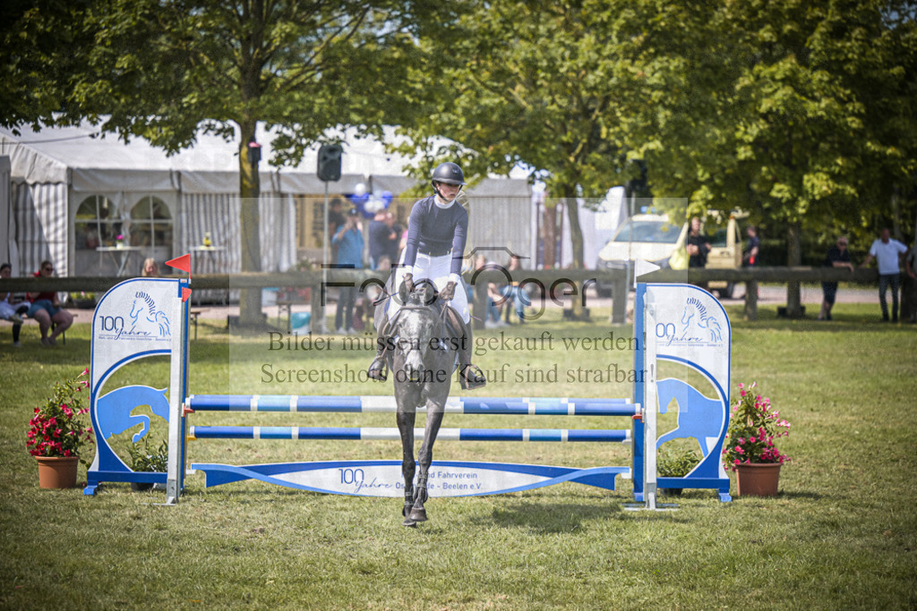 DOS_6028 | Entdecke hochwertige Reitturnierfotos von Foto Oger. Professionell, emotional und authentisch – jetzt Lieblingsmomente im Shop bestellen.Deutschlandweite Turnierfotografie. - Realisiert mit Pictrs.com