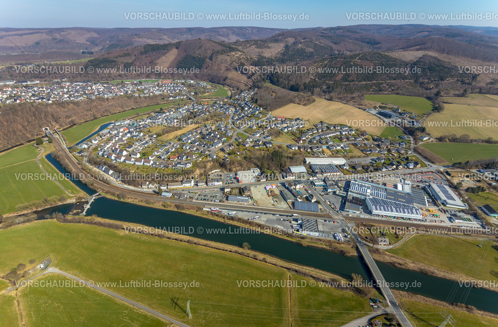 Meschede220302312 | Luftbild, Fluss Ruhr mit Bahnhofstraße in Freienohl, Meschede, Sauerland, Nordrhein-Westfalen, Deutschland