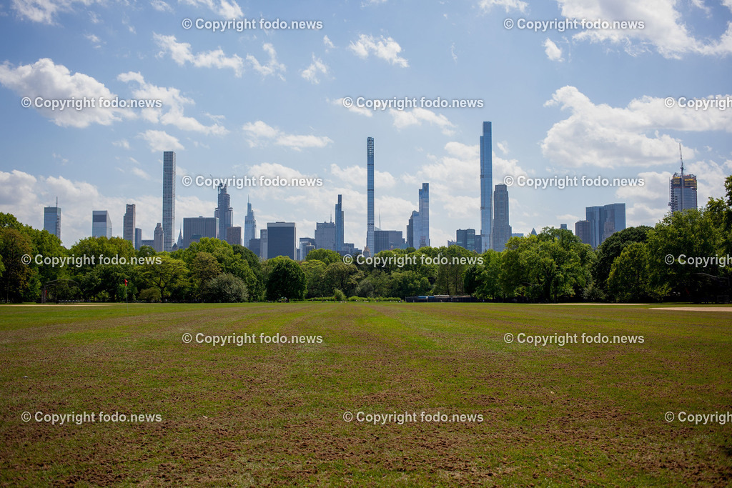 Vereinigte Staaten von Amerika_ USA_ New York City_ NYC_ 20.05.2024-116 | 20.05.2024, Vereinigte Staaten von Amerika, USA, New York City, NYC im Bild diverse Stadtansichten New York City, Wolkenkratzer, Essen, U-Bahn, Menschen, Stadion, Baseball, Yankees, Mets, Manhatten, East River, Trump, Macy, Verkehr, AutosNew York City ist eine Weltstadt an der Ostkueste der Vereinigten Staaten. Sie liegt im Bundesstaat New York und ist mit rund 8,8 Millionen Einwohnern die bevoelkerungsreichste Stadt des Landes.Quelle: Wikipedia
