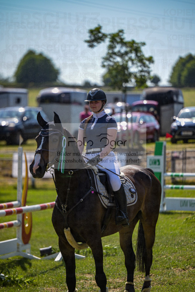 Reitturnier Voxtrup | Entdecke hochwertige Reitturnierfotos von Foto Oger. Professionell, emotional und authentisch – jetzt Lieblingsmomente im Shop bestellen.Deutschlandweite Turnierfotografie. - Realisiert mit Pictrs.com