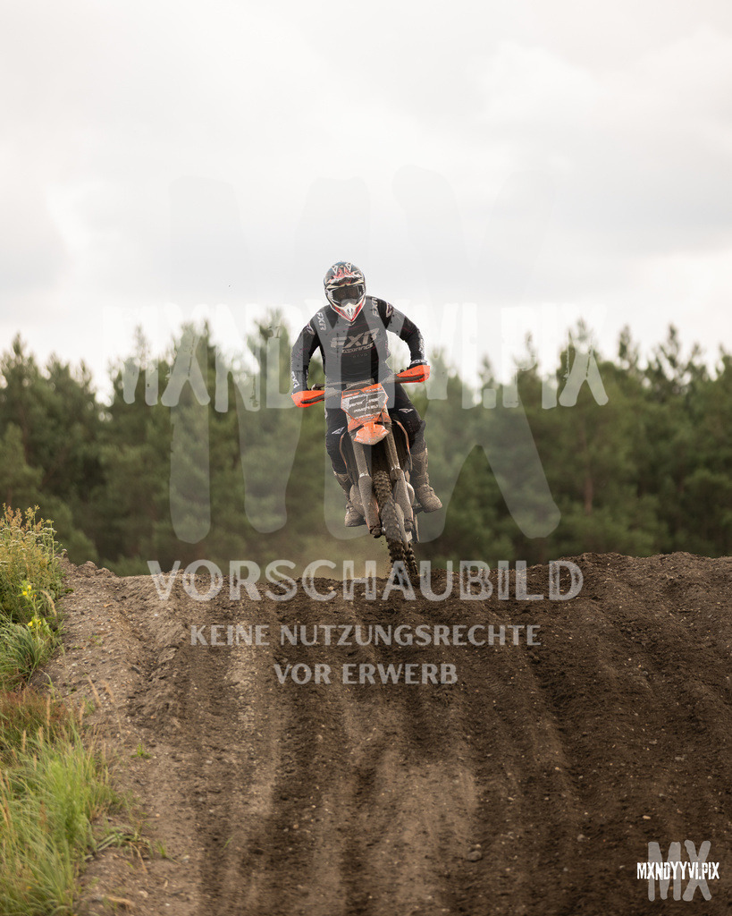866A1673 | mxndyyvipix
