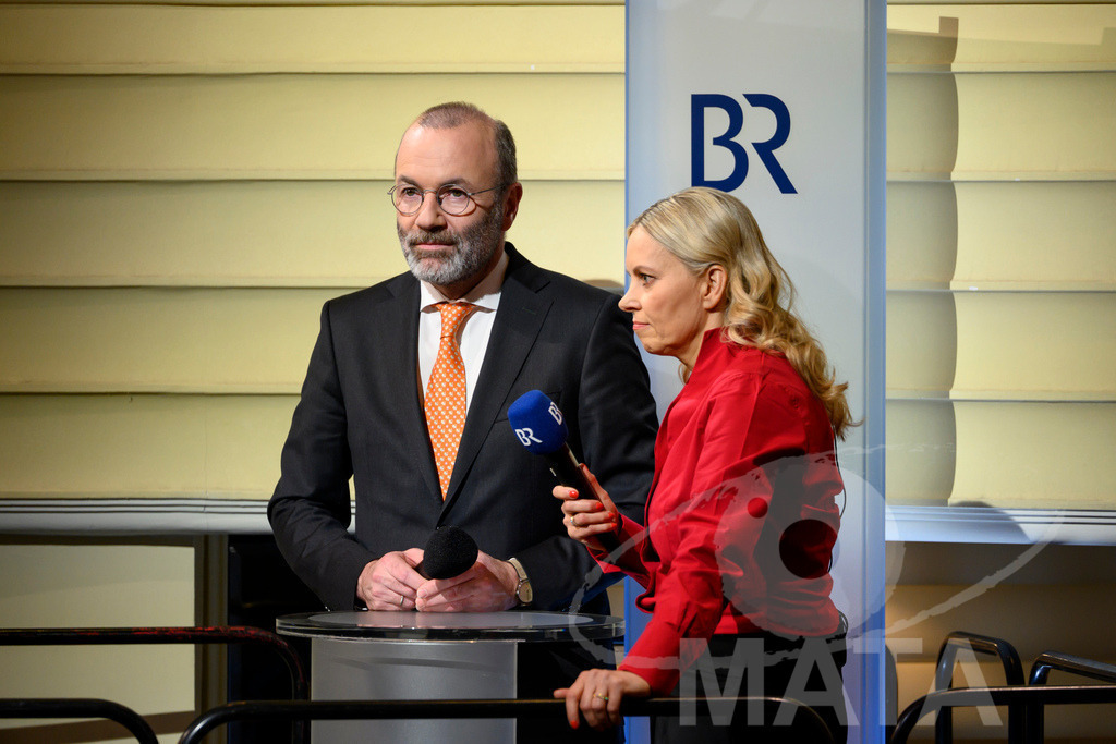 _DWI3839 | MATA IndoCon - Realisiert mit Pictrs.com