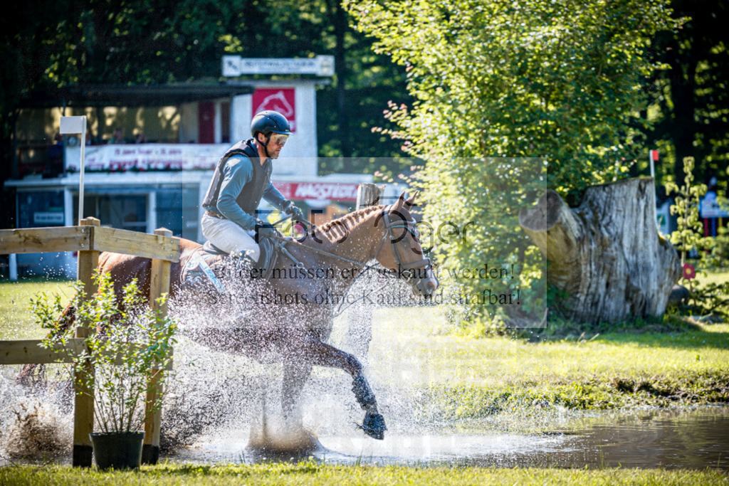 2026-05 - Melle Oldendorf-3-0025 | Entdecke hochwertige Reitturnierfotos von Foto Oger. Professionell, emotional und authentisch – jetzt Lieblingsmomente im Shop bestellen.Deutschlandweite Turnierfotografie. - Realisiert mit Pictrs.com
