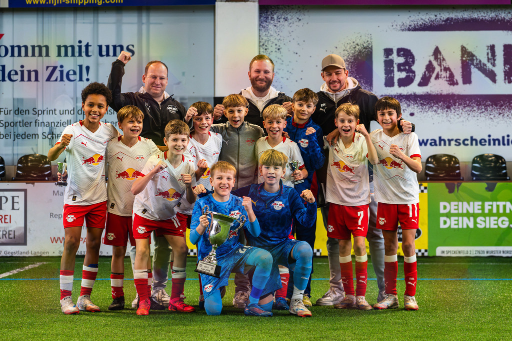 _BLR0047 | Professionelle Fußball- und Sportfotografie. Spielbilder online ansehen und kaufen – Einzelbilder oder komplette Galerien in hoher Qualität. - Realisiert mit Pictrs.com