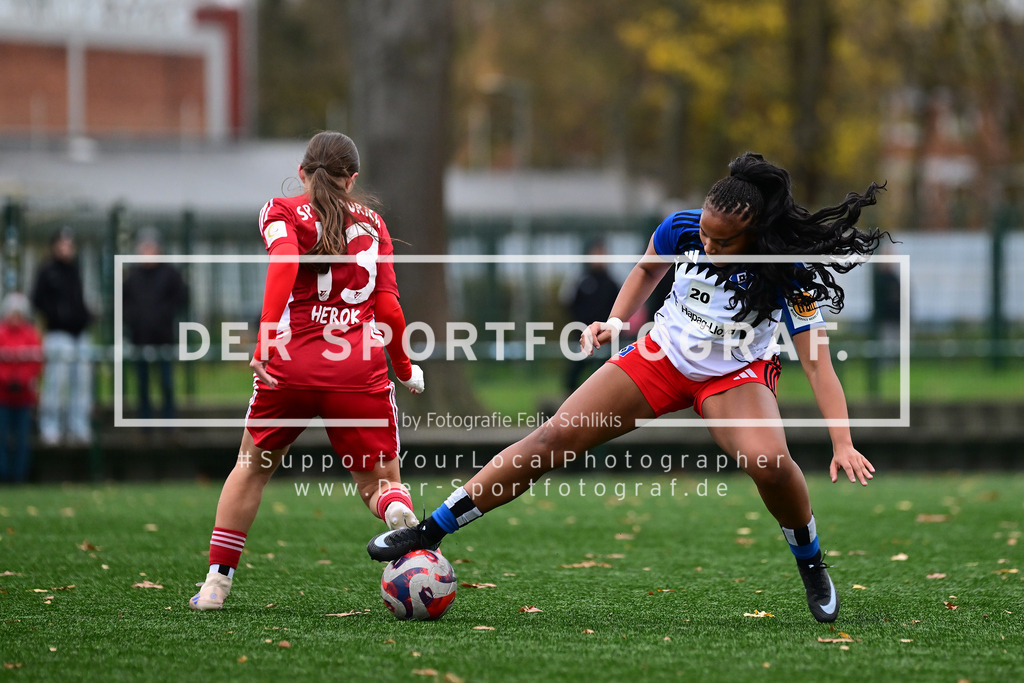 Fußball I Juniorinnen I Saison 2025-2026 I Regionalliga Nord I 7. Spieltag I Hamburger SV U17 - SpVg Aurich U17 I 03004 | Der Sportfotograf. - Realized with Pictrs.com