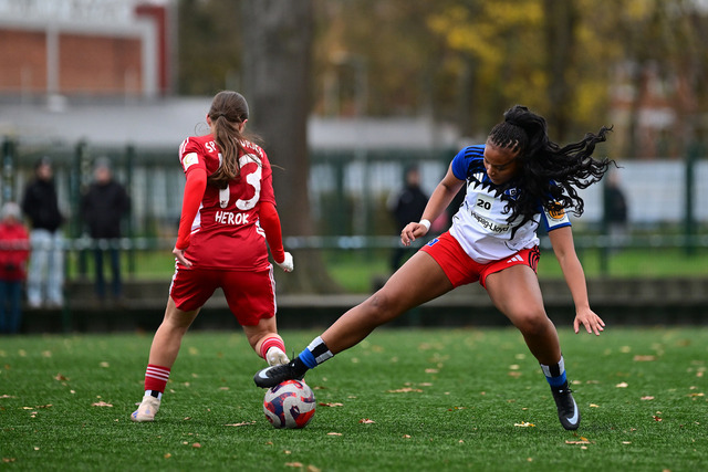 Fußball I Juniorinnen I Saison 2025-2026 I Regionalliga Nord I 7. Spieltag I Hamburger SV U17 - SpVg Aurich U17 I 03004 | Der Sportfotograf. - Realisiert mit Pictrs.com