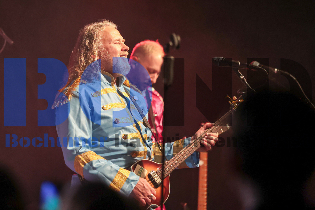 SES_GEBZFR20250828-27 | bond - Realisiert mit Pictrs.com