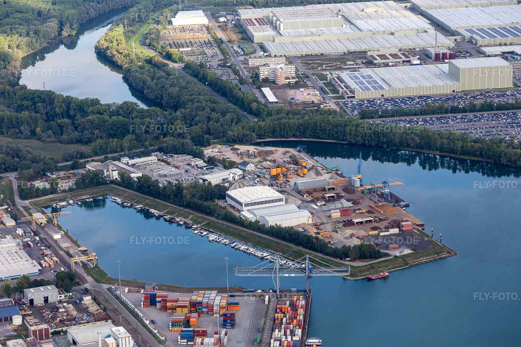 Luftbild: Hafen in Germersheim im Bundesland Rheinland-Pfalz in Deutschland. Foto: IMG_122702.jpg vom 11.09.2020 durch Werner Riehm/FLY-FOTO.de