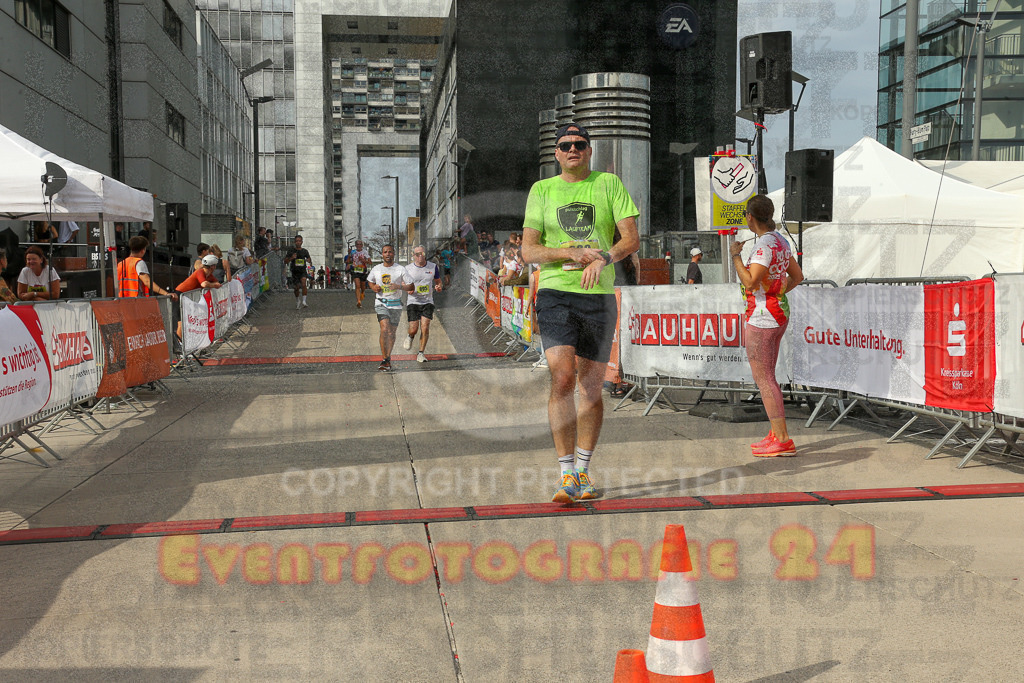 250920_1526_EX1_9400 | Sportfotografie im Rhein-Sieg Kreis, Köln, Bonn, NRW, Rheinland Pfalz, Hessen, etc. Unser Tätigkeitsfeld umfasst den Laufsport vom Volkslauf über den Marathon, Duathlon, Triathon bis zum Ultralauf wie Kölnpfad Ultra oder Schindertrail.