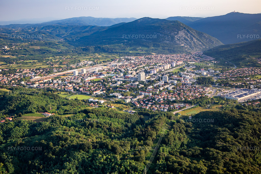 Aerial view: City center from the southeast in Nova Gorica in the state Slovenia, Slovenia. – Photo: IMG_137622.jpg taken on 07/16/2023 by Werner Riehm/FLY-FOTO.com – Resolution of the original: 5472 x 3648 px