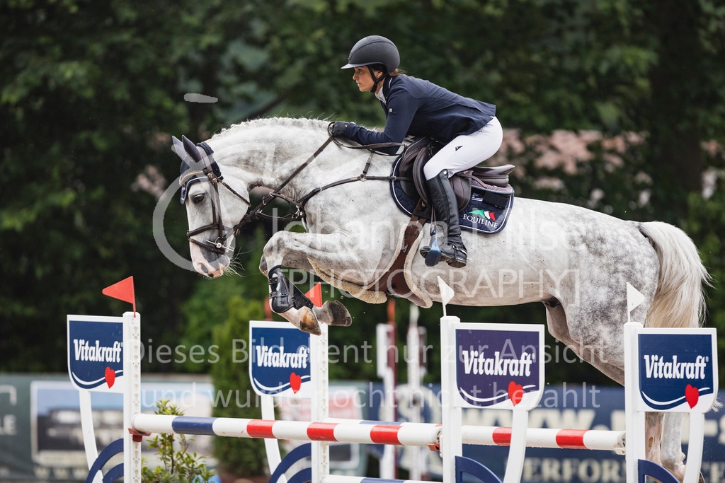 250610_Mühlen_SprPf-L1-325 | Deine schönsten Turniermomente als professionelle Fotos! Entdecke hochwertige Pferdesport-Fotografie im Online-Shop. Jetzt Fotos finden & bestellen!