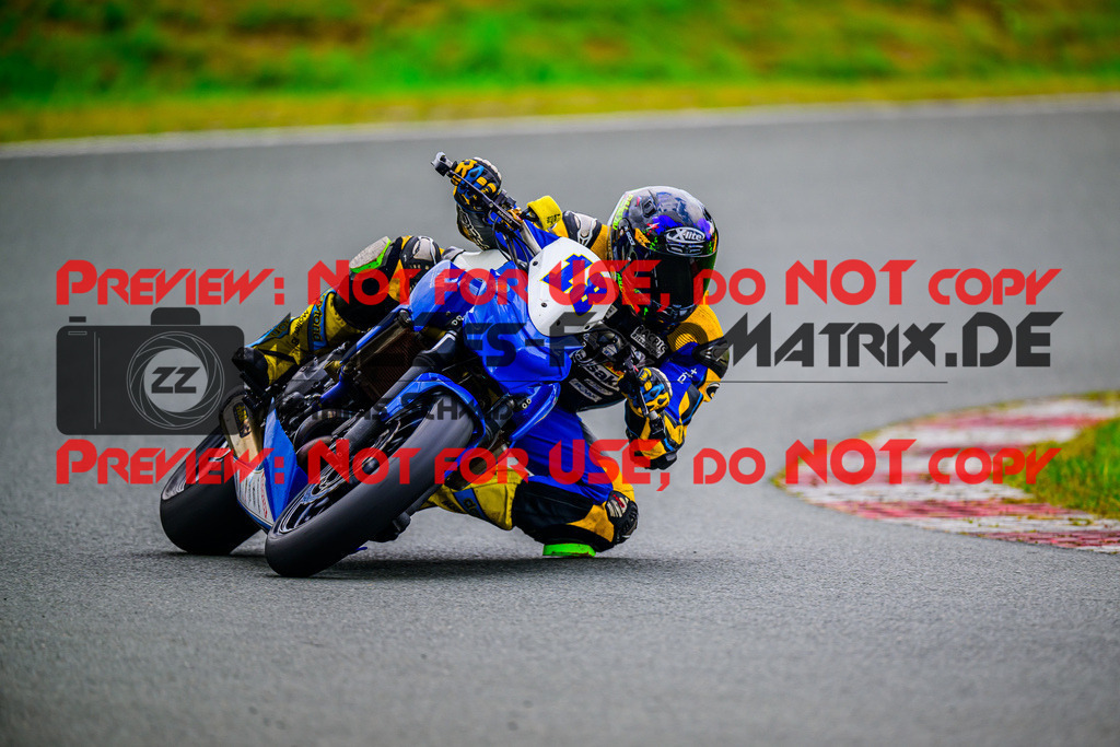 MaZZes_FotoMatrix_240728_6007705_3997 | TWIN