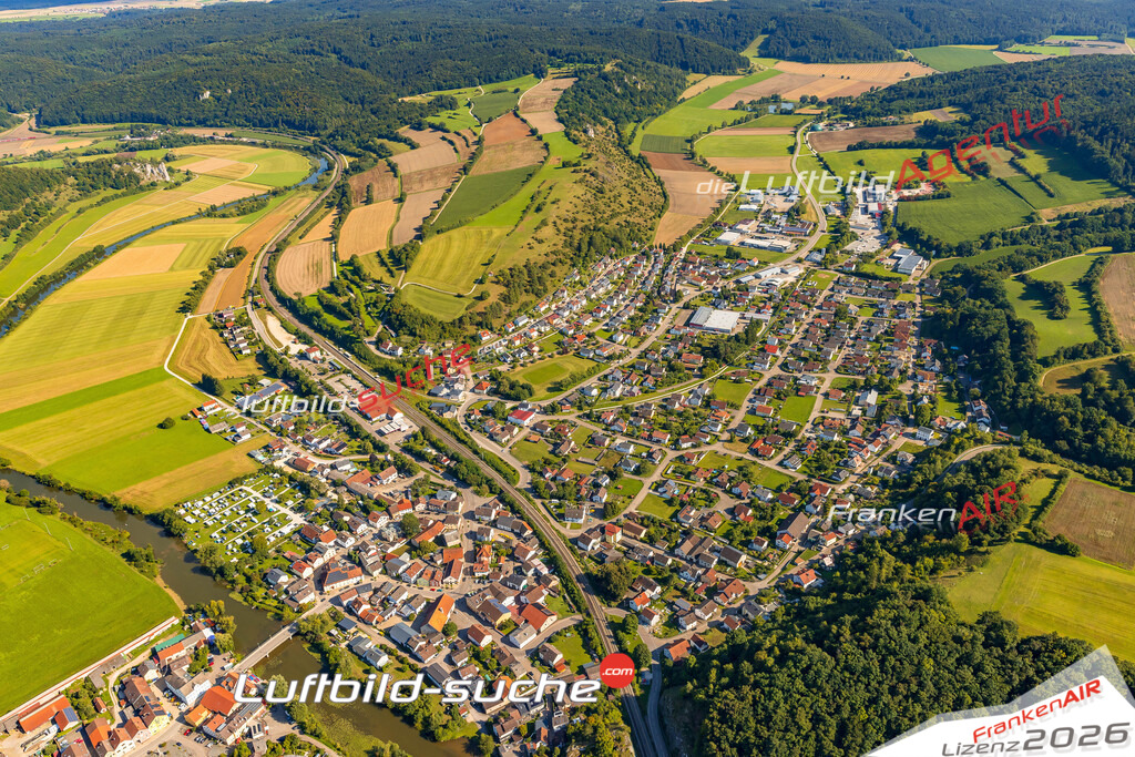 Luftaufnahme von Dollnstein Vs Google Maps- Die Luftaufnahme wurde 2025 vom UL-Flugzeug heraus erstellt ( keine Drohne ) - Hochauflösende Luftaufnahme - für professionelle Ausdrucke geeignet. Die Geschenkidee !Mit Lizenz und Bildrechte bestellbar