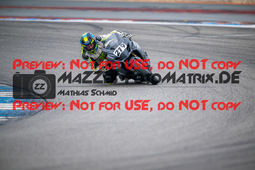 MaZZes_FotoMatrix_240702_6007705_2080 | WEISS