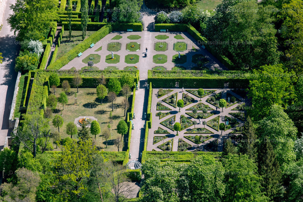 4026906 | WEIMAR 07.05.2020 Schlosspark " Schloss Belvedere " mit Russischem Garten im Ortsteil Belvedere in Weimar im Bundesland Thüringen, Deutschland. Weiterführende Informationen bei: Klassik Stiftung Weimar. // Castle Park " Schloss Belvedere " with Russian Garden in the district Belvedere in Weimar in the state Thuringia, Germany. Further information at: Klassik Stiftung Weimar. Foto: Gerhard Launer