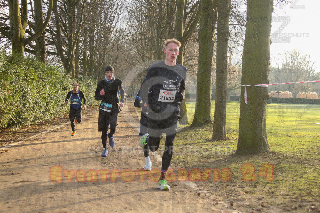241231_1013_EV4_3421 | Sportfotografie im Rhein-Sieg Kreis, Köln, Bonn, NRW, Rheinland Pfalz, Hessen, etc. Unser Tätigkeitsfeld umfasst den Laufsport vom Volkslauf über den Marathon, Duathlon, Triathon bis zum Ultralauf wie Kölnpfad Ultra oder Schindertrail.