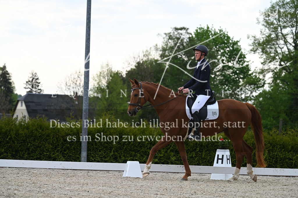 20230512_JK-Röhrsdorf-02-063 | Pferde- und Turnierfotografie in Westsachsen. Pferdeportraits, Auftragszeichnungen und intuitive Kunst.