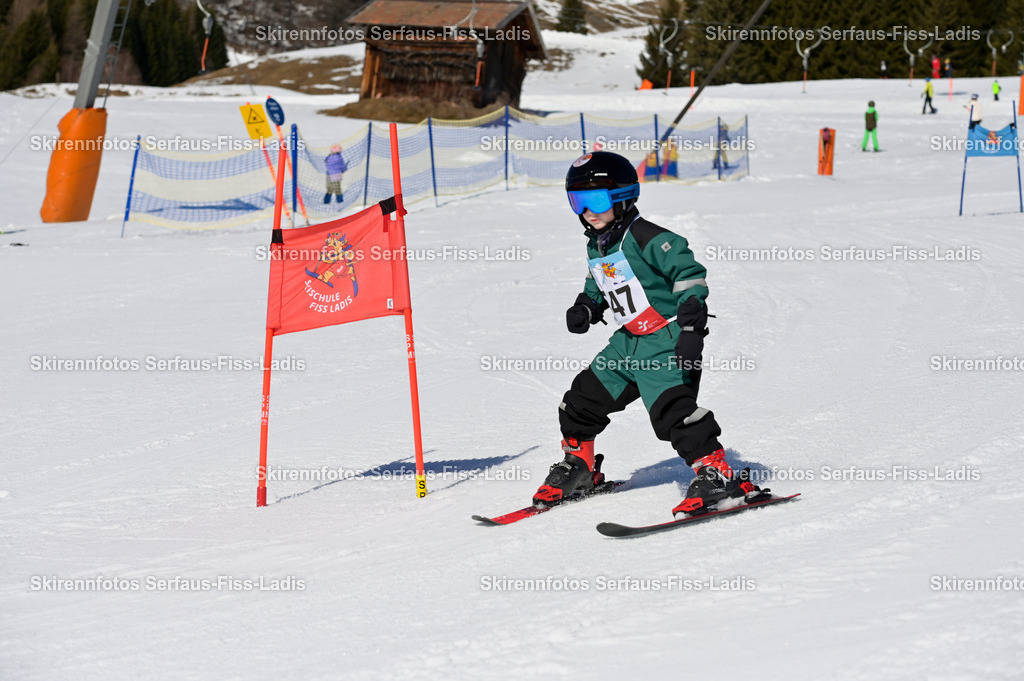 SRF_27.02.2026_537 | Skirennfotos,Serfaus,Fiss,Ladis,Kinderskirennen,Winter,Tirol,Oberland,skirace,SFL,feelfree,weil wir's genießen,ski,Ski,skifahren,Sonnenplateau, - Realisiert mit Pictrs.com