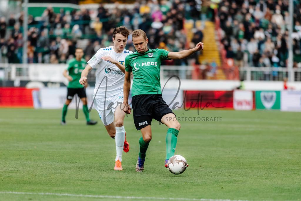 Regionalliga West, Saison 2022/2023, 13. Spieltag: SC Preußen Münster - 1. FC Düren | Regionalliga West, Saison 2022/2023, 13. Spieltag: SC Preußen Münster - 1. FC Düren am 22.10.2022 in Münster (Preußenstadion), Deutschland, Foto: sportfotografie.ms | Markus Paletta - Realisiert mit Pictrs.com