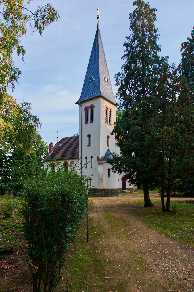 Die Kirche in Schmeckwitz auf dem Kirchberg 01 | Bedeutsame Landschaften Deutschlands - Realisiert mit Pictrs.com