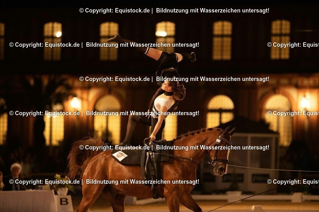 20230527_Voltigieren_NASPA_Flutlicht_1015 | equistock