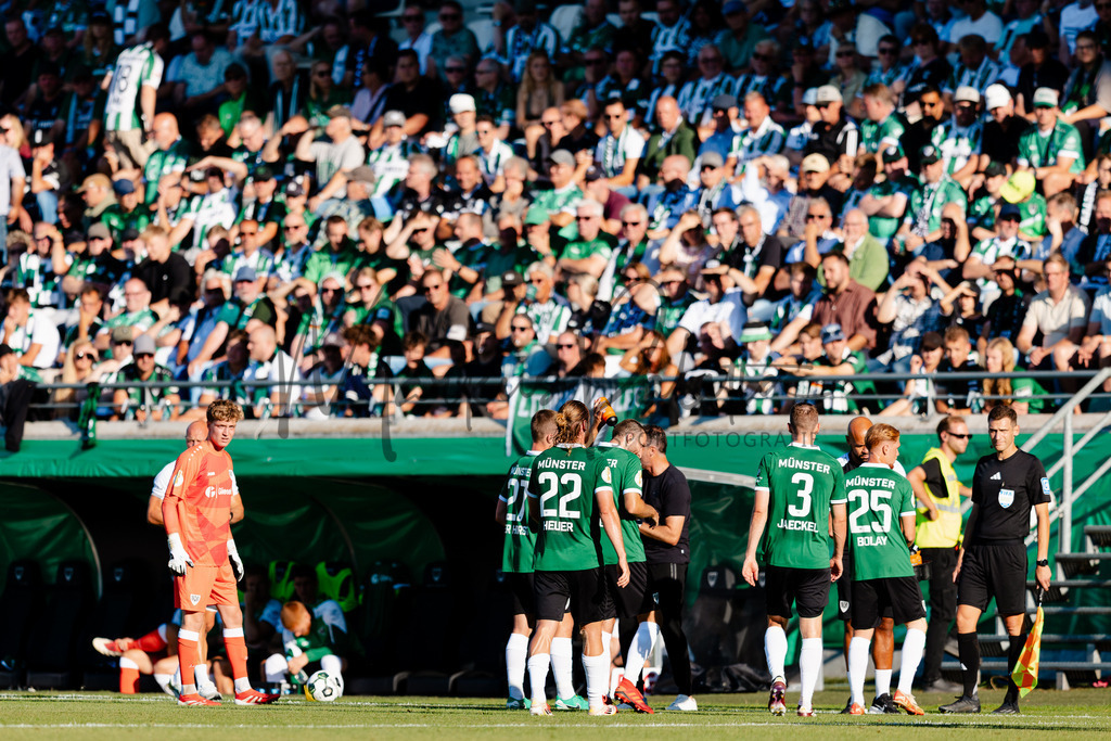 DFB-Pokal 2025/2026, 1. Runde: SC Preußen Münster - Hertha BSC Berlin | Münster, 18.08.2025: DFB-Pokal 2025/2026, 1. Runde, SC Preußen Münster gegen Hertha BSC Berlin im LVM-Preußenstadion in Münster.(Foto: sportfotografie.ms | Markus Paletta) - Realisiert mit Pictrs.com