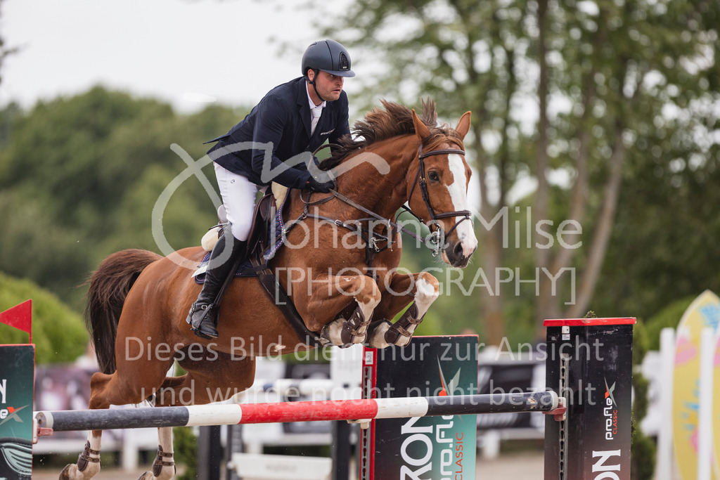 250601_MayDays_GP-524 | Deine schönsten Turniermomente als professionelle Fotos! Entdecke hochwertige Pferdesport-Fotografie im Online-Shop. Jetzt Fotos finden & bestellen!