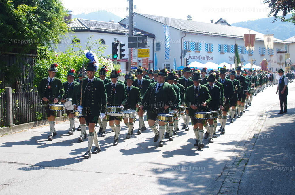 IMGP4085 | fotografiert von Axel PollmannLeonhardi Wallfahrt Benediktbeuern und Murnau, Fronleichnam, Fasching, Landschaft im Loisachtal und Benediktbeuern  - Realisiert mit Pictrs.com