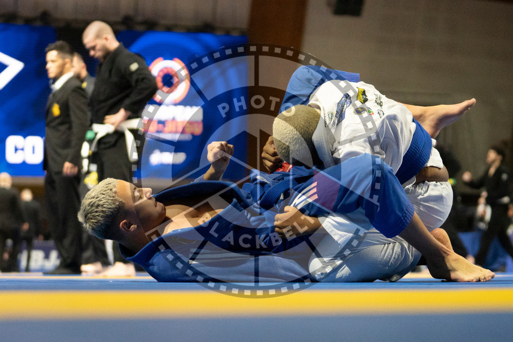 20240119PBB1410 | Fighters compete during the IBJJF European Championship in Paris, France, on January 19, 2024.