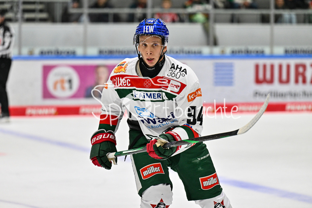 Augsburger Panther - EC VSV | Im Bild Anrei HAKULINEN (Augsburger Panther #94) beim Testspiel gegen Villach / Freisteller / Einzelfoto