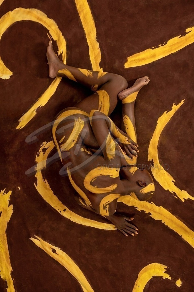 Bodypainting-ORNAMENTS_0348 | #006 | Modell: Lenny | Foto: Dennis Largo Schulz - Realisiert mit Pictrs.com