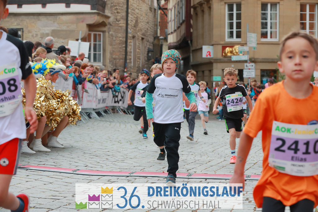 AOK Junior Cup 400m | 3Königslauf 2022 AOK Junior Cup 400m - Realisiert mit Pictrs.com