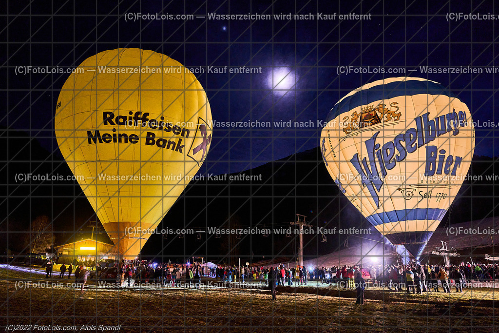 ALP0299_Nacht der Ballone_Lackenhof | (C)FotoLois.com, Alois Spandl, 'Nacht der Ballone' des Ballonclub ÖTSCHERLAND in Lackenhof/Weitental, gemeinsame Veranstaltung mit Tourismusverband ÖTSCHER, Mi 28. Dezember 2022.