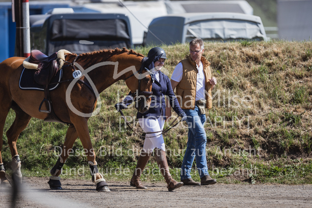 230610_Mühlen_A-Spr1-628 | Deine schönsten Turniermomente als professionelle Fotos! Entdecke hochwertige Pferdesport-Fotografie im Online-Shop. Jetzt Fotos finden & bestellen!