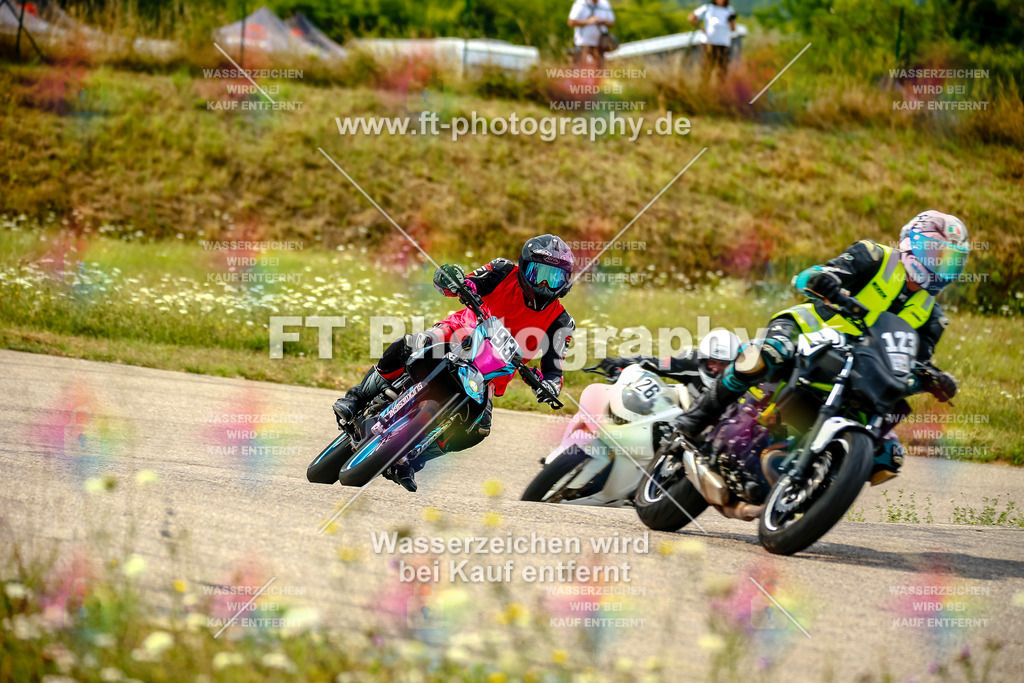 Chambley Juli-0552 | Hier findet Ihr Bilder von Touristenfahrten auf der Nürburgring Nordschleife oder von anderen Veranstaltungen die ich besucht habe. Viel Spass beim Durch Schauen 