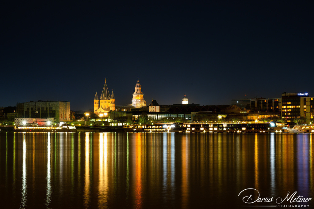Blick über den Rhein auf den Mainzer Dom | Blick über den Rhein auf den Mainzer Dom